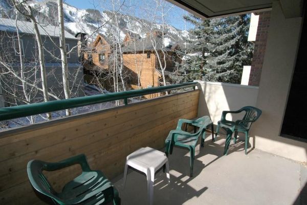 Frias Properties of Aspen